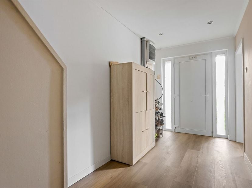 Ruime gezinswoning met 3 slaapkamers in Achel. <br />
Op zoek naar een woning met ruimte, rust en een uitstekende ligging? Deze charmante woning uit 1
