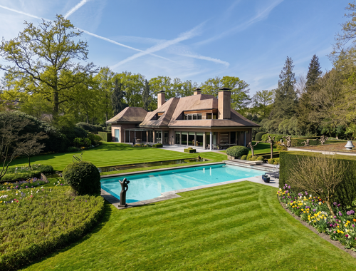                                         Villa te koop in Brasschaat, € 3.750.000
