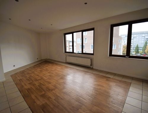                                         Appartement te koop in Sint-Jans-Molenbeek, € 195.000
