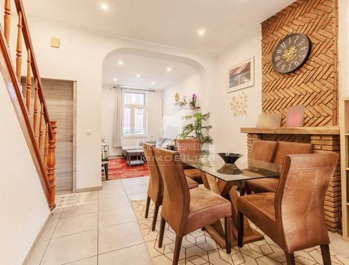                                         Woning te koop in Monceau-sur-Sambre, € 169.999
