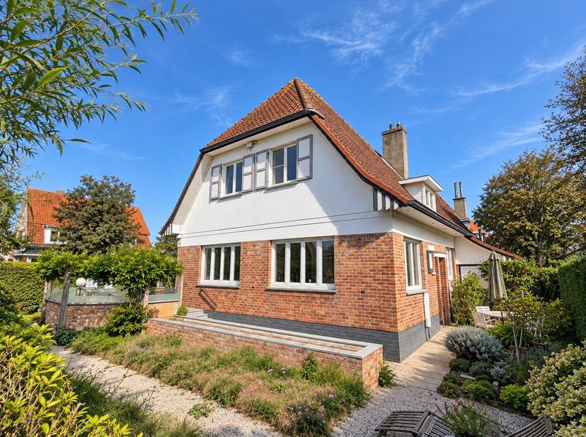 Huis te koop in Albert Nazylaan 25,
                    8670 Sint-Idesbald
