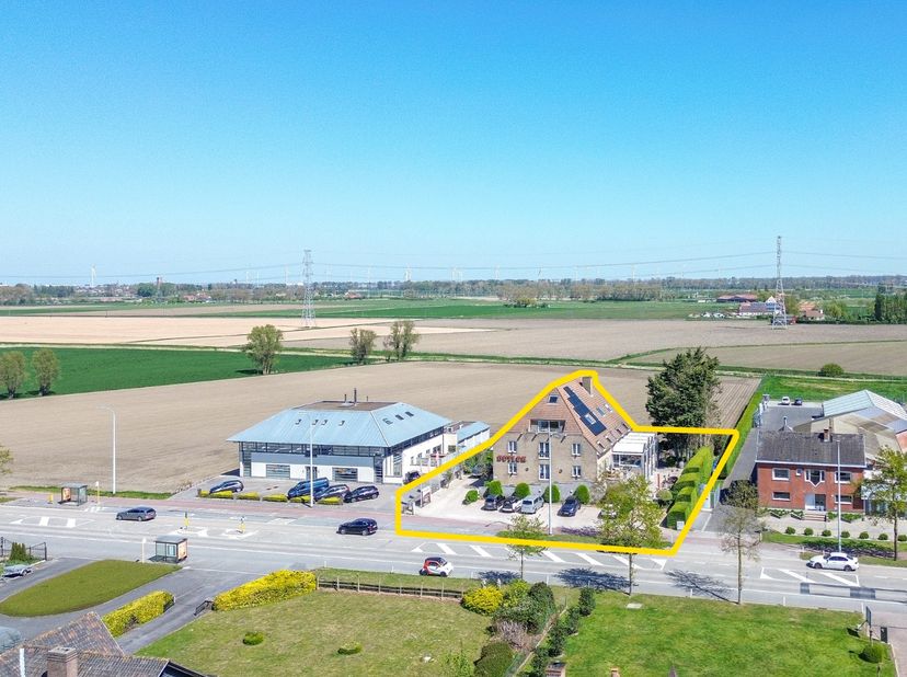 Bien professionnel à vendre
                    à 8377 Zuienkerke