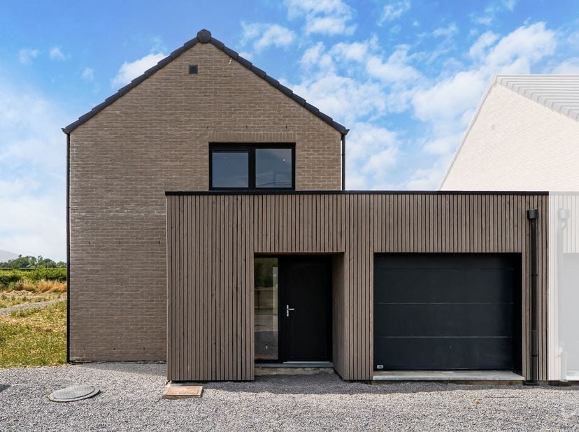 Contact : maxime.vandenabbeele@weinvest.be - 0494 05 23 55. À la recherche d'une maison neuve alliant confort, modernité et performance énergétique ?