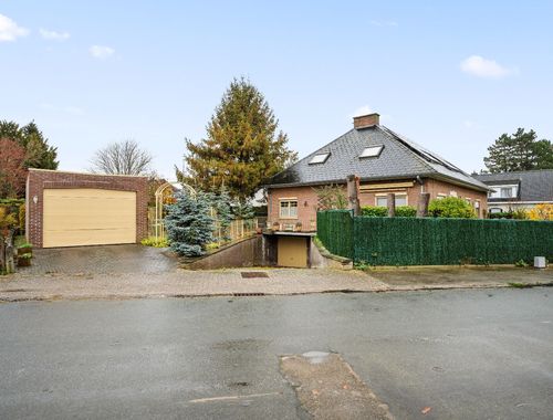                                         Villa à vendre à Kumtich, € 549.500
