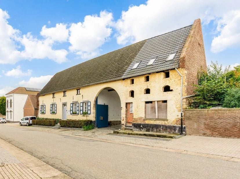 Maison à vendre à RUTTERMARKT 21,
                    3700 Rutten