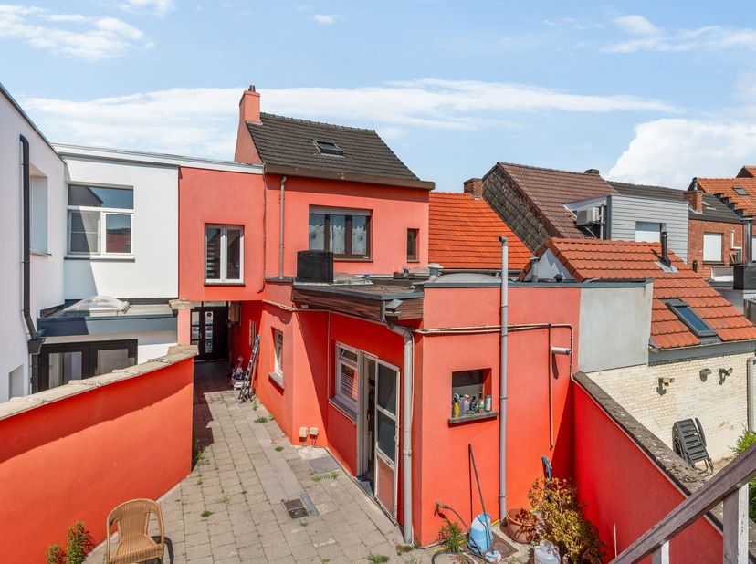 Huis te koop in Essenhoutstraat 149,
                    2950 Kapellen