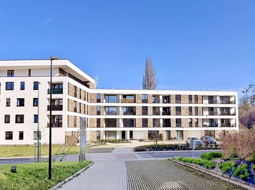 Magnifique penthouse 3 chambres en cours de construction développant une superficie de 123,60m² + terrasse 6,40m² orientée Nord-Ouest.<br />
Apparteme