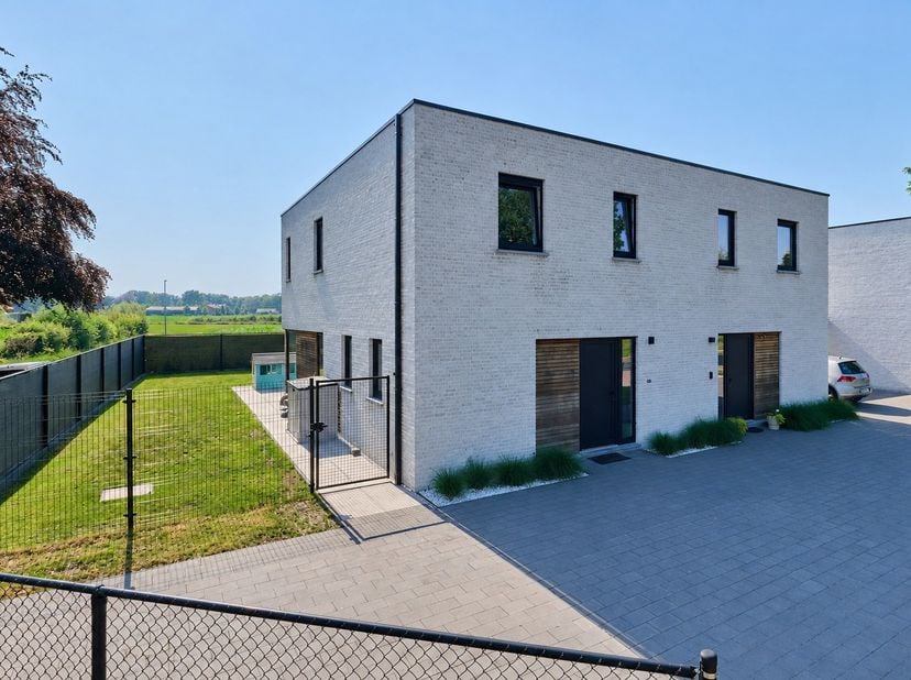 Maison à vendre
                    à 3930 Achel
