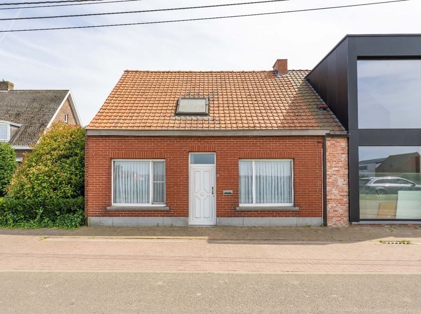 Huis te koop in Paanderstraat 22,
                    8760 Meulebeke