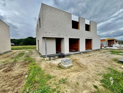                                         Woning te koop in Begijnendijk, € 439.500
