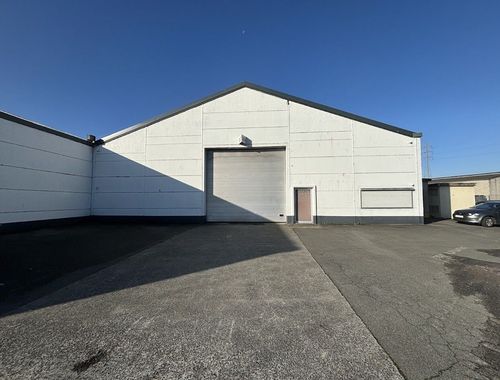                                         Entrepôt sans bureau à louer à Kuurne, € 1.500
