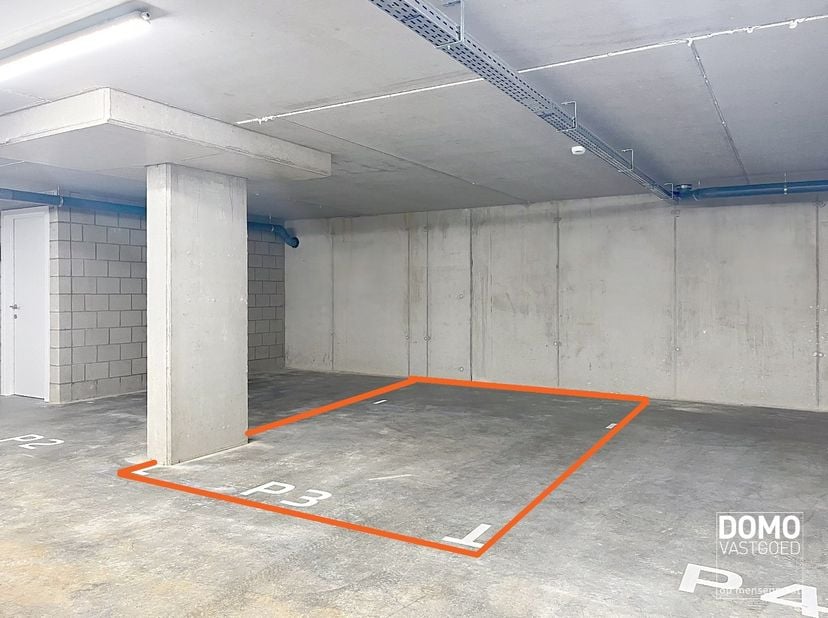 Garage te huur in Abdissenstraat 4,
                    3510 Kermt