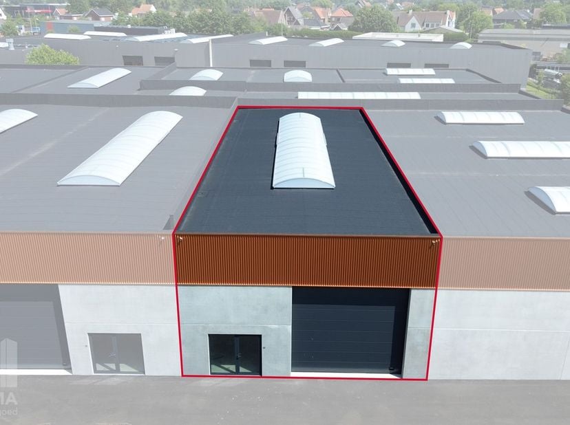 Bien professionnel à vendre à Schatting 43,
                    8210 Zedelgem