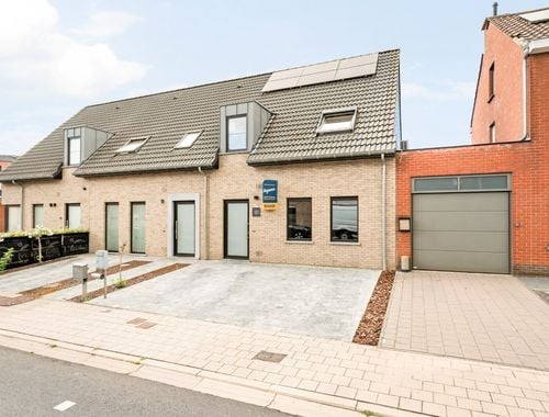                                         Woning te koop in Beselare, € 329.000
