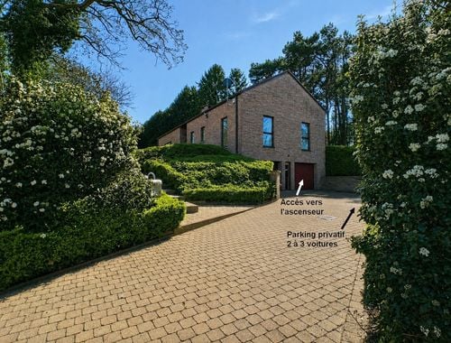                                         Villa te koop in Ohain, € 800.000
