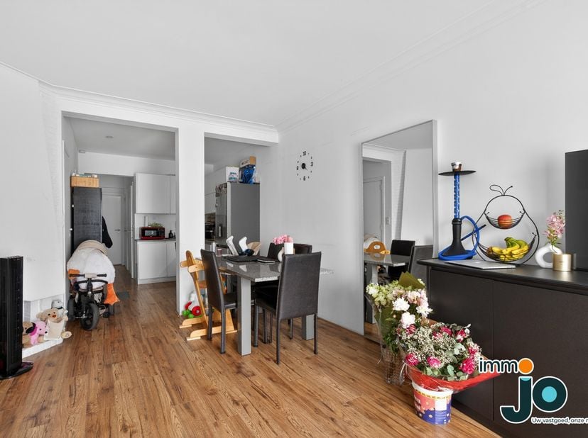 Cet appartement spacieux et moderne d'une chambre bénéficie d'un emplacement privilégié à Ostende, à quelques pas de la plage et de la digue. Grâce à