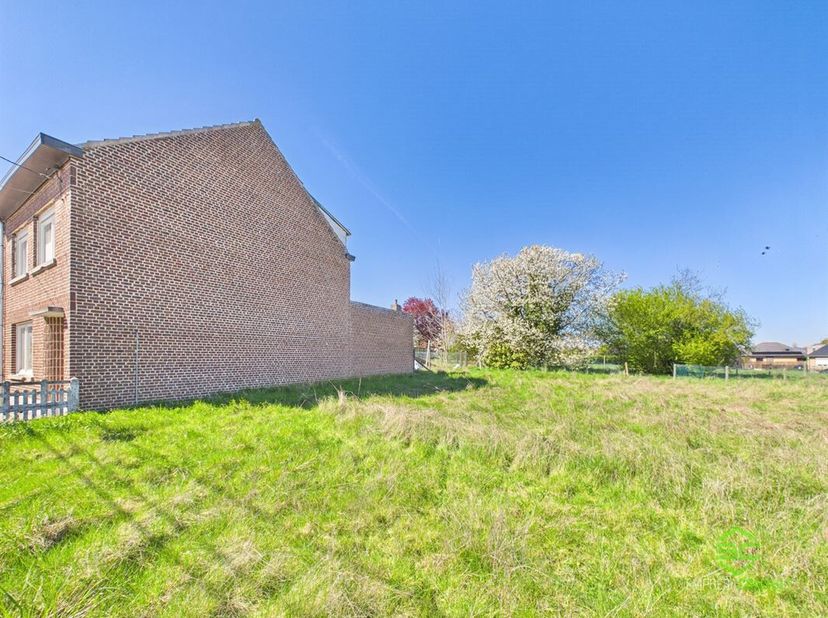 Terrain à vendre
                    à 3350 Wommersom