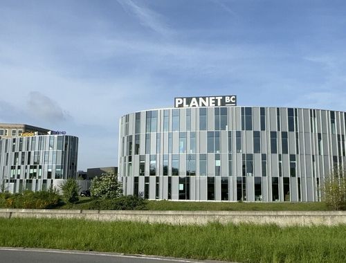                                         Kantoor te huur in Sint-Denijs-Westrem, € 4.888,33
