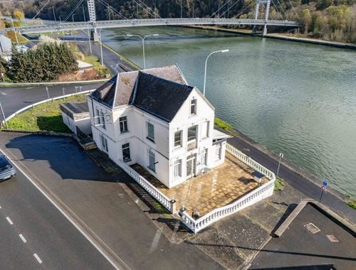                                         Woning te koop in Agimont, € 199.000
