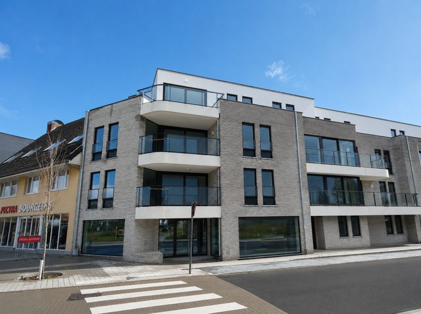BEZOEKMOMENT VOLZET.<br />
In de stijlvolle Residentie Gitspark bevindt zich op de 1e verdieping dit aangename en lichtrijke appartement.<br />
Indeli