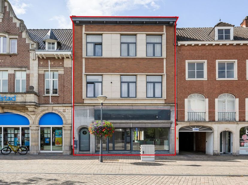Bedrijfsvastgoed te koop in Grote Markt 5,
                    2200 Herentals