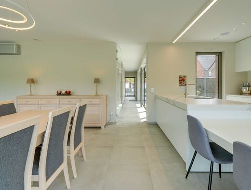                                         Gelijkvloers app. te koop in Rumbeke, € 675.000
