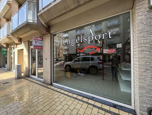                                         Handelsgelijkvloers te koop in Middelkerke, € 295.000
