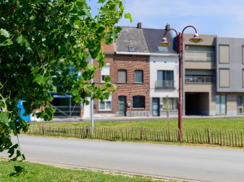 Huis te huur in Gustaaf Schockaertstraat 18,
                    9620 Zottegem