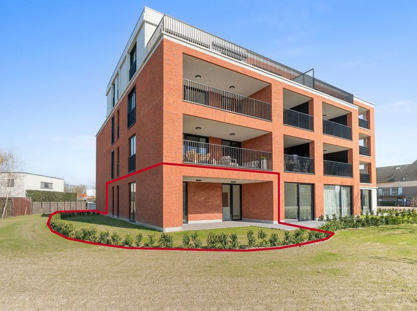Nieuwbouwappartement met twee slaapkamers, tuin en ondergrondse autostaanplaats te koop in Zulte<br />
Residentie Strohalm is een prestigieus nieuwbou