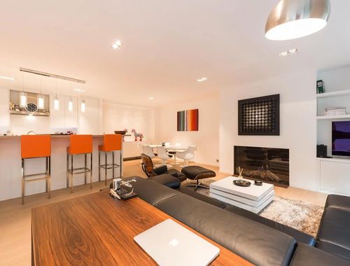                                        Appartement te huur in Ukkel, € 2.910
