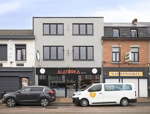                                         Bâtiment commercial à vendre à Heusden, € 700.000
