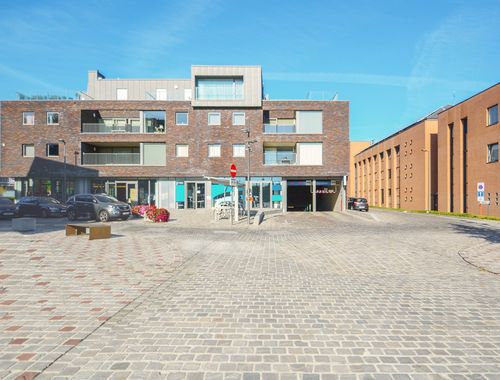                                         Box à vendre à Merelbeke, € 25.000
