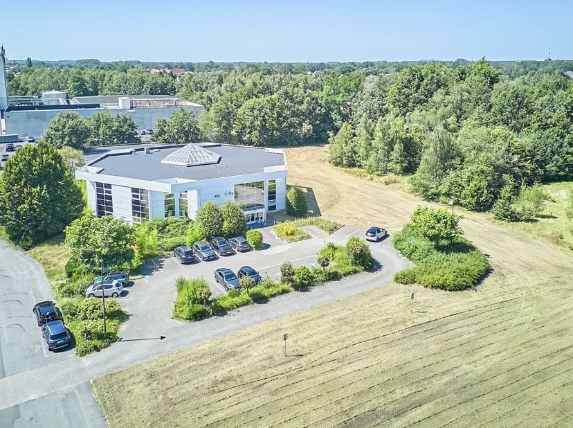 Bien professionnel à vendre à Boddenveldweg 11,
                    3520 Zonhoven