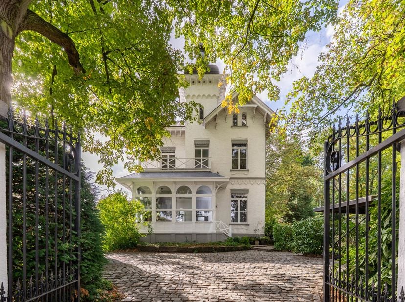 Huis te koop in Eikendreef 38,
                    2950 Kapellen