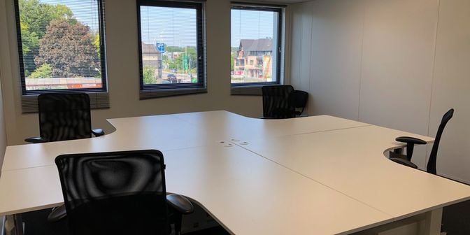 Bien professionnel à louer à Antwerpse Steenweg 19, 9080 Lochristi