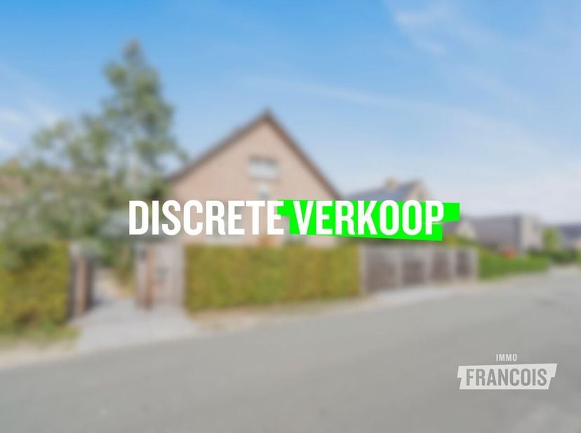 Opportunité rare à Oostduinkerke : vaste villa spacieuse dans un emplacement de premier ordre, avec intimité totale et une exploitation touristique au