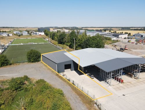                                         Opslagplaats te huur in Ciney, € 1.000
