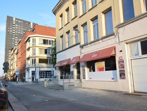                                         Handelszaak te huur in Antwerpen, € 2.000
