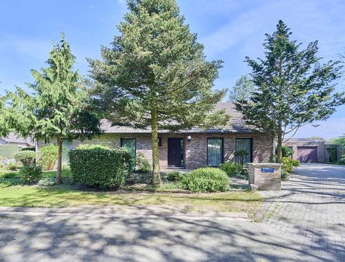                                         Maison à vendre à Helchteren, € 420.000
