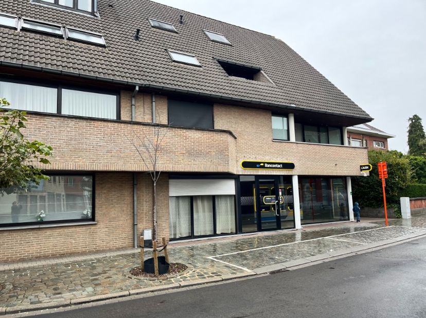 Appartement te koop in Sint-Petrus en Paulusstraat 24 bus B1,
                    8800 Rumbeke