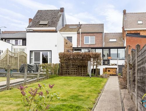                                         Maison à vendre à Onkerzele, € 349.000
