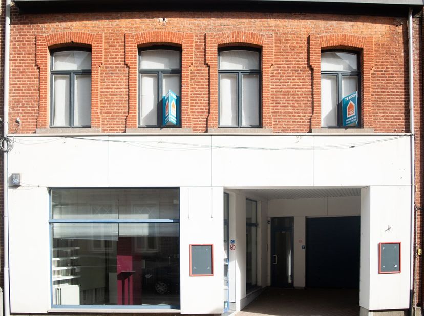 Bedrijfsvastgoed te koop in Doelstraat 68,
                    3320 Hoegaarden