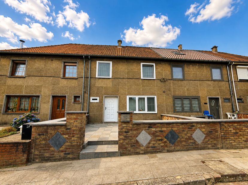 Huis te koop
                    in 6140 Fontaine-l'Eveque