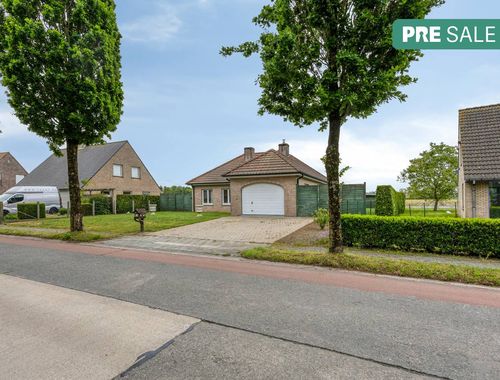                                         Woning te koop in Aalter, € 370.000

