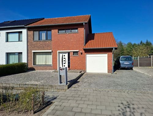                                         Maison à vendre à Lommel, € 385.000

