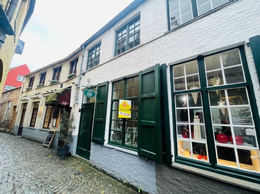 Bedrijfsvastgoed te huur in Stoofstraat 7,
                    8000 Brugge