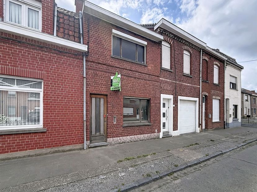 Huis te koop in Chaussée des Ballons 261,
                    7712 Herzeeuw