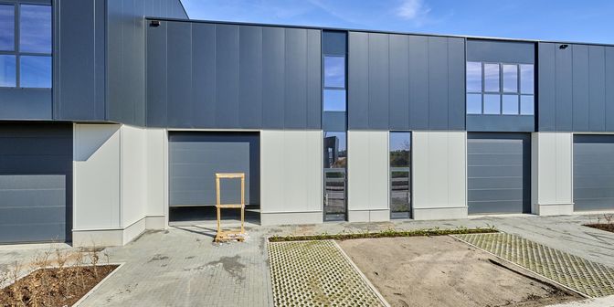 Bien professionnel à vendre à Kompellaan boîte UNIT 9, 3600 Genk