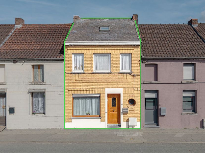Huis te koop in ,
                    7536 Vaulx
