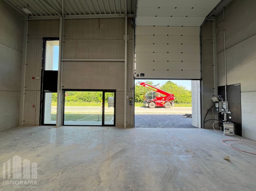 Bien professionnel à louer à Bontebeek 37 boîte A,
                    9473 Welle